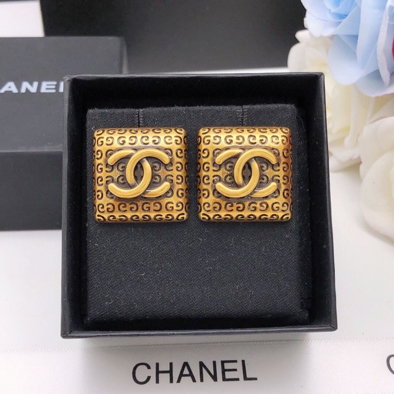 Ch**el earrings
